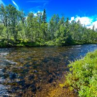 Seichte Stelle am Fluss Arån. Ideal zum Angeln oder Fliegenfischen.
