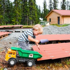 Auch die Kleinen helfen bereits mit (2011)